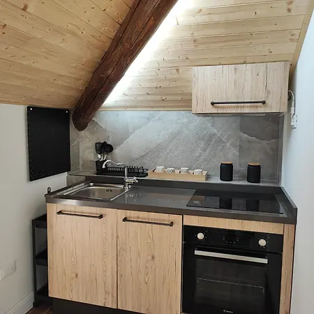 Galli & Pool בית הארחה