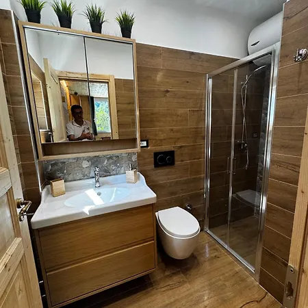 Galli & Pool בית הארחה Castelmarte